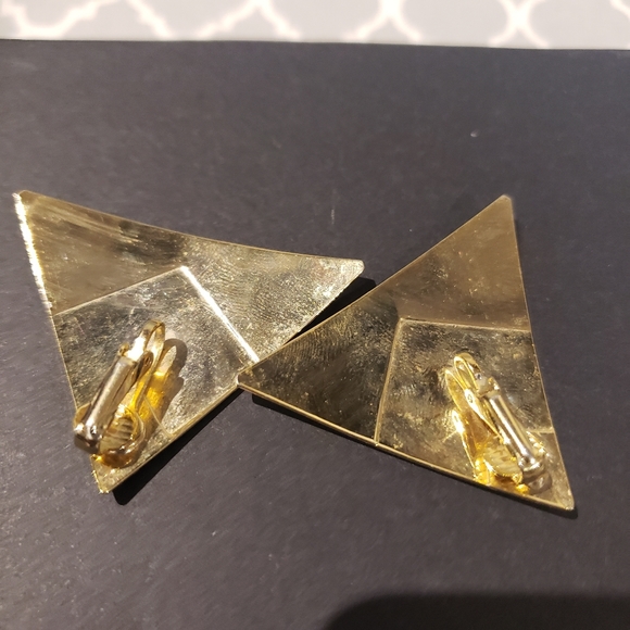 Vintage enamel clip on earrings - Picture 3 of 6